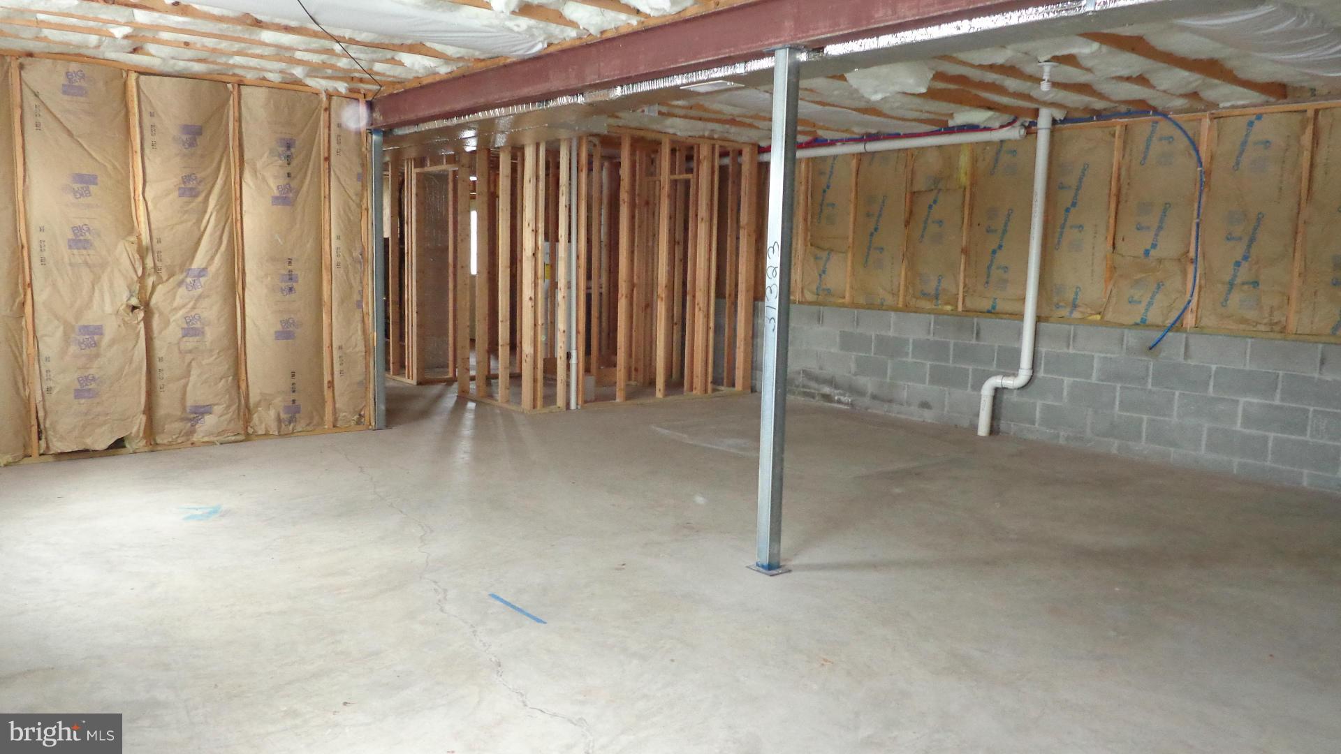 16628 Broadfording Road Hagerstown, MD 21740 - Photo 22 of 22 a view of an empty room