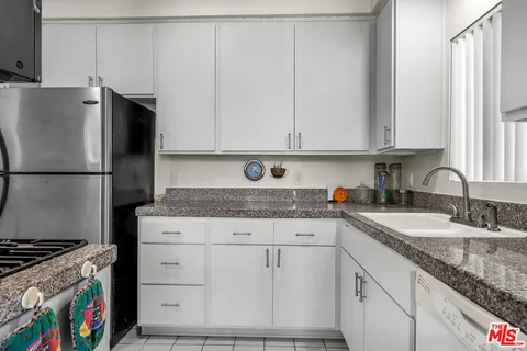 $879,000 | 3613 Glendon Avenue, Unit 101, Los Angeles, CA 90034