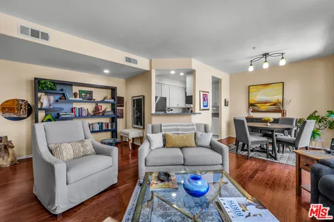 $879,000 | 3613 Glendon Avenue, Unit 101, Los Angeles, CA 90034