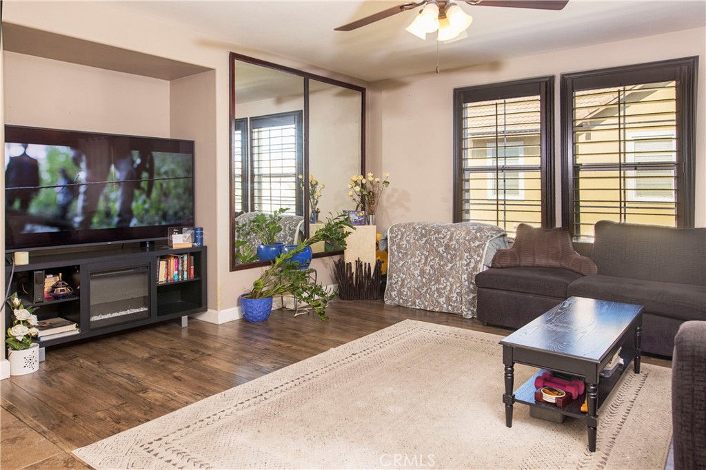 8090 Cornwall Court, Unit 51 Rancho Cucamonga, CA 91739 - Photo 4 of 36 Living room