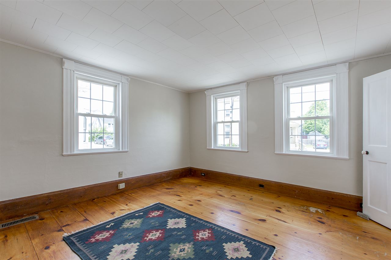 6 Maple Street Exeter, NH 03833 - Photo 10 of 39 Gallery Image 10