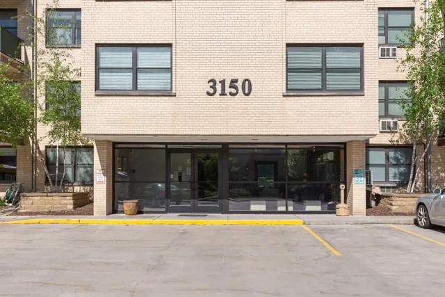$150,000 | 3150 Excelsior Boulevard, Unit 207, Minneapolis, MN 55416