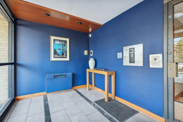 $150,000 | 3150 Excelsior Boulevard, Unit 207, Minneapolis, MN 55416