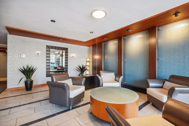 $150,000 | 3150 Excelsior Boulevard, Unit 207, Minneapolis, MN 55416