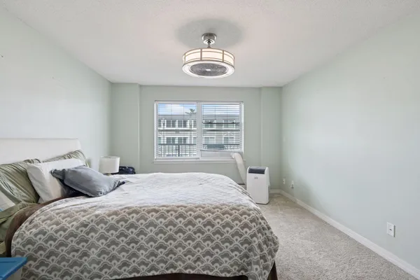 $150,000 | 3150 Excelsior Boulevard, Unit 207, Minneapolis, MN 55416