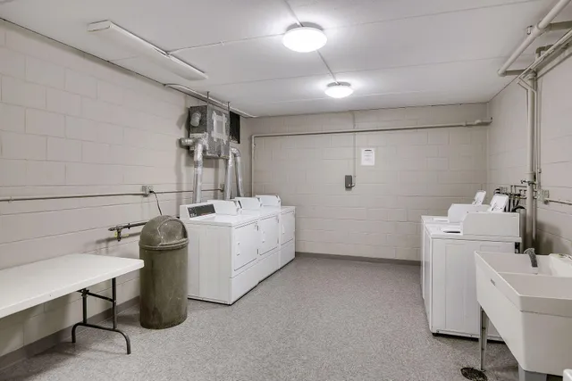 $150,000 | 3150 Excelsior Boulevard, Unit 207, Minneapolis, MN 55416