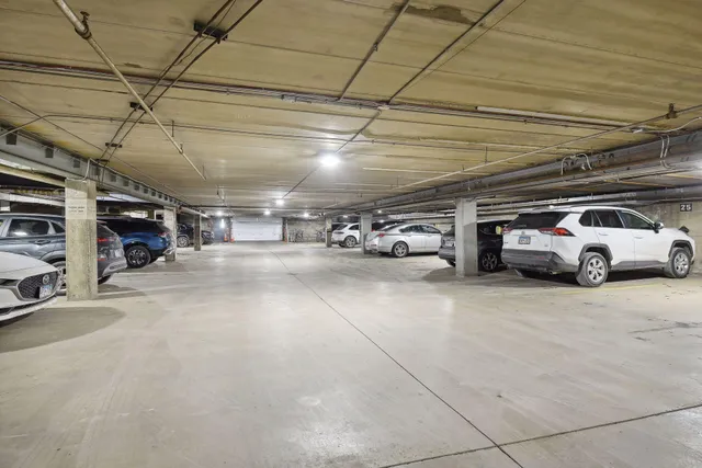 $150,000 | 3150 Excelsior Boulevard, Unit 207, Minneapolis, MN 55416