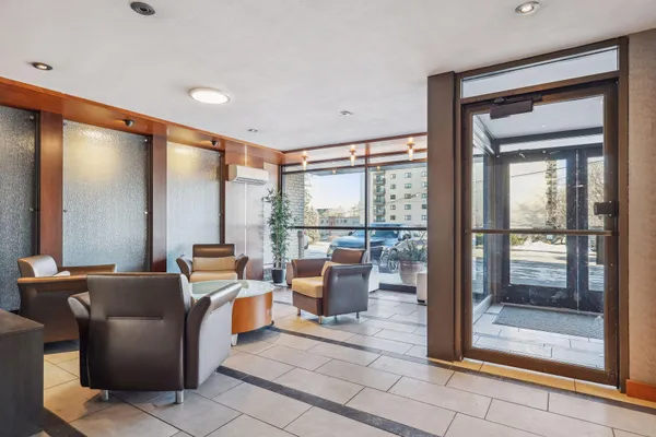 $150,000 | 3150 Excelsior Boulevard, Unit 207, Minneapolis, MN 55416