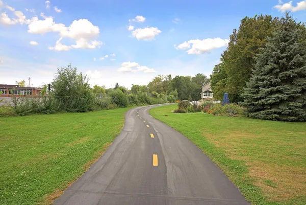 $150,000 | 3150 Excelsior Boulevard, Unit 207, Minneapolis, MN 55416