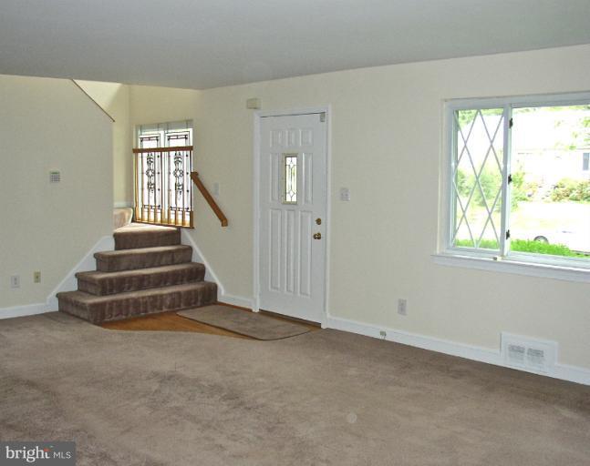 6001 Craig Street Springfield, VA 22150 - Photo 7 of 16 Interior (General)
