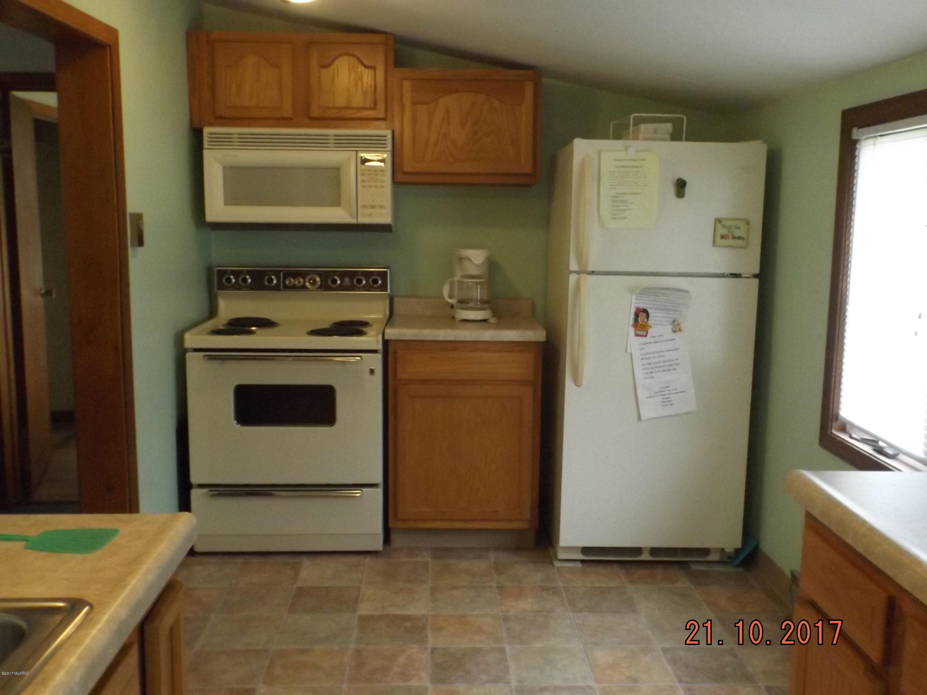 2625 Hemlock Road Quincy, MI 49082 - Photo 13 of 29 Kitchen