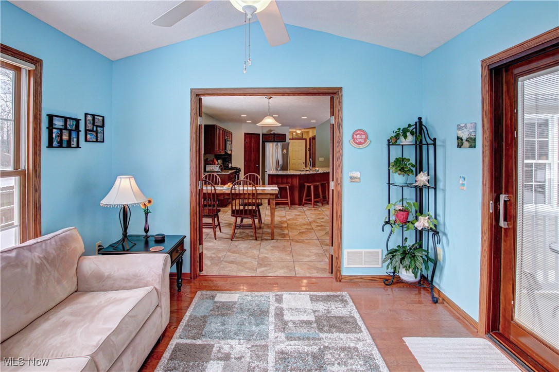 945 Harris Road Sheffield Lake, OH 44054 - Photo 13 of 41 Gallery Image 13
