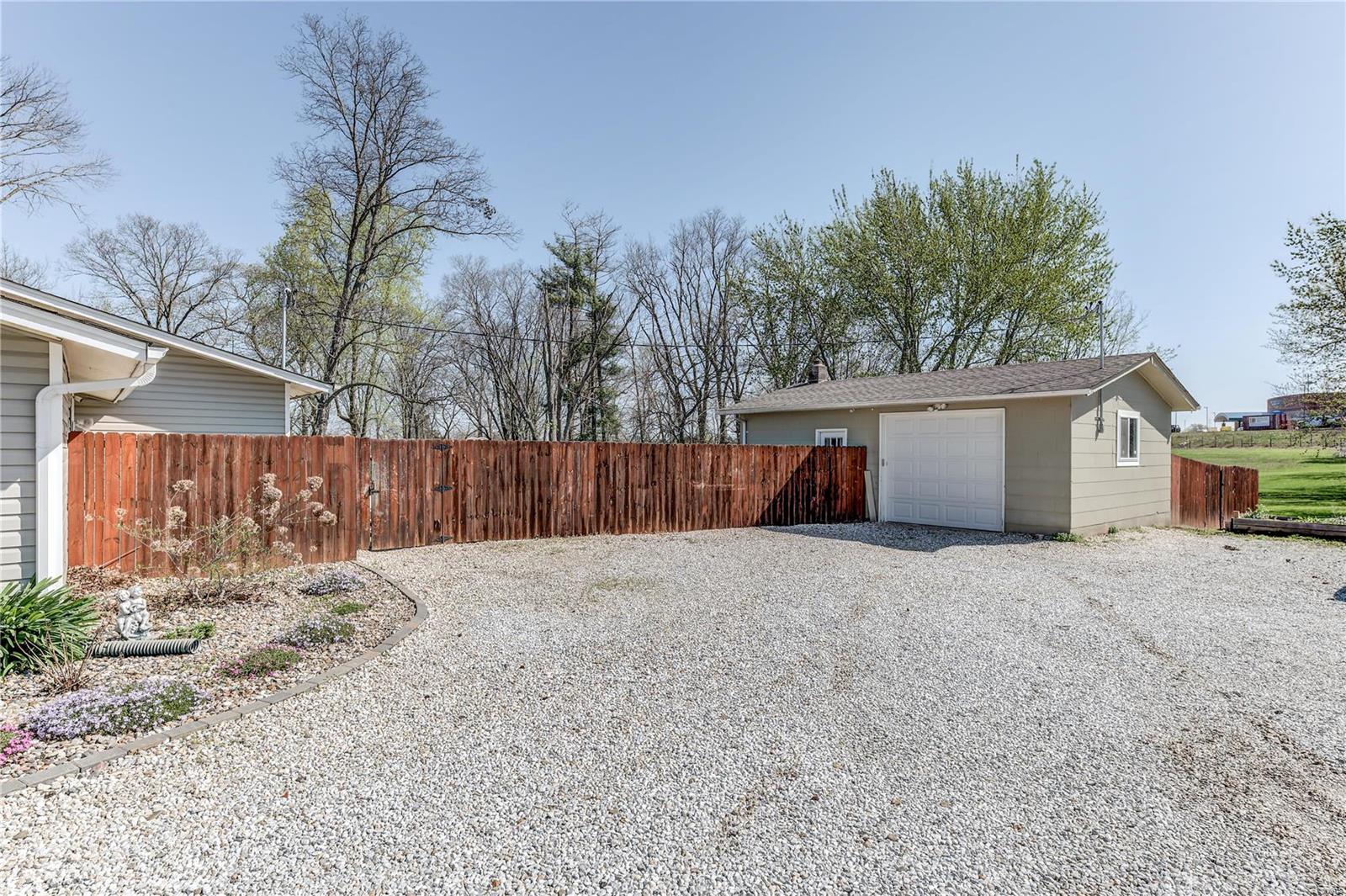 976 North Point Prairie Road Wentzville, MO 63385 - Photo 23 of 27 Gallery Image 23
