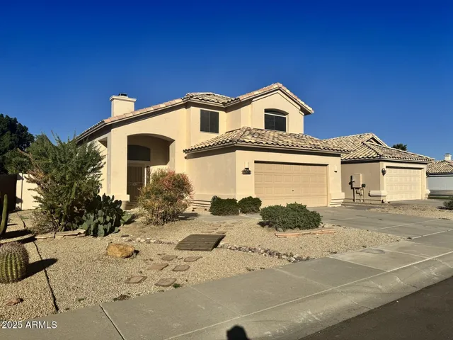 $2,295 | 7442 West Via Del Sol Drive, Glendale, AZ 85310