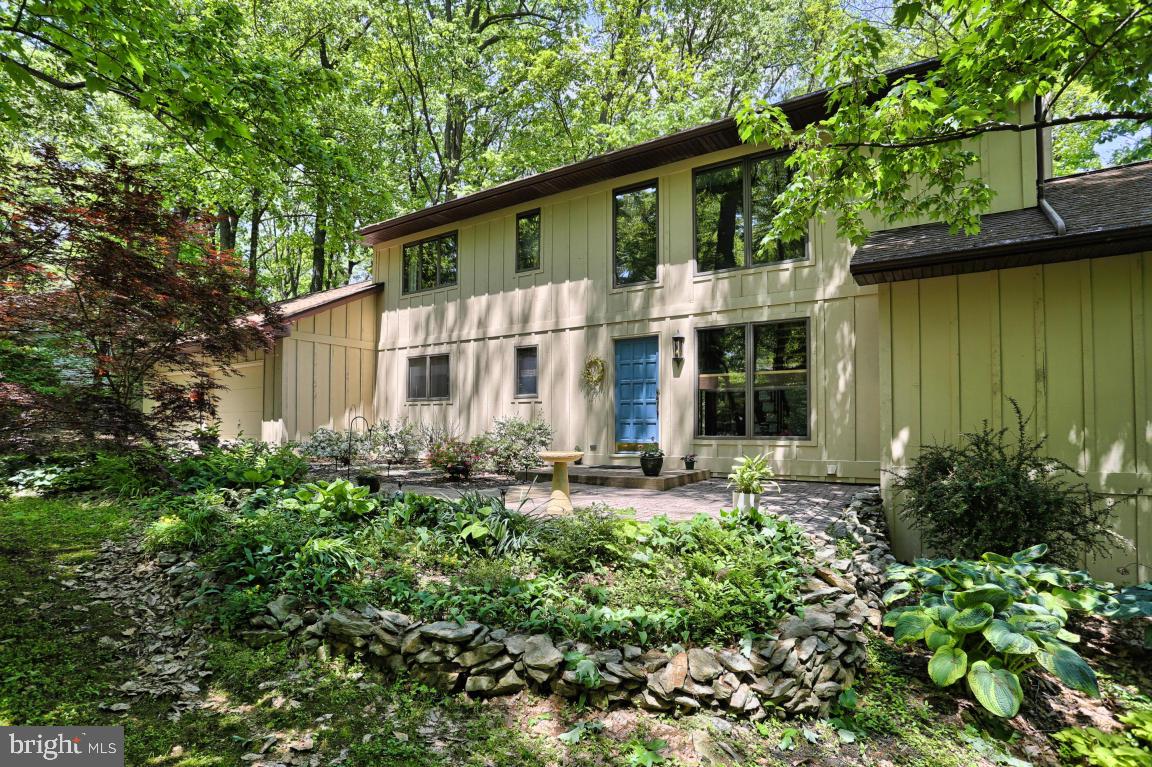 920 Forest Road Lancaster, PA 17601 - Photo 1 of 27 Gallery Image 1