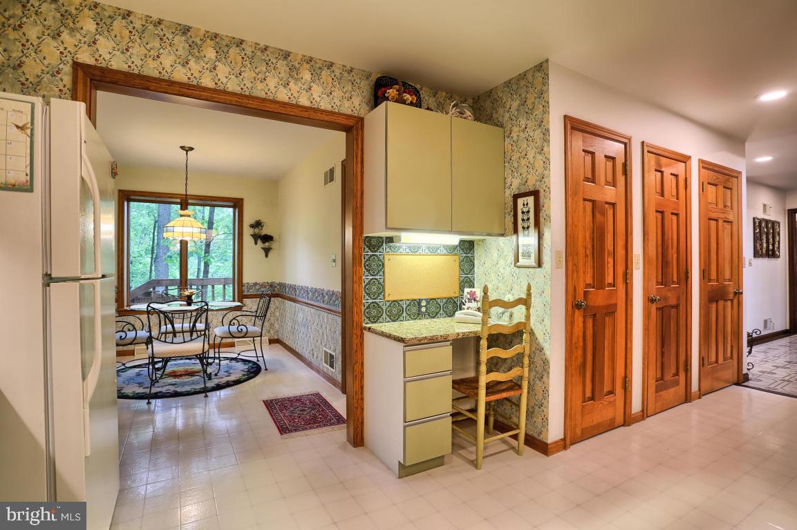 920 Forest Road Lancaster, PA 17601 - Photo 6 of 27 Gallery Image 6