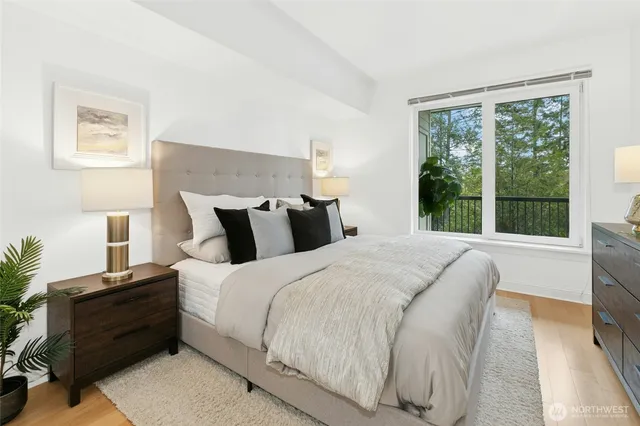 $640,000 | 18707 Southeast Newport Way, Unit 102, Issaquah, WA 98027