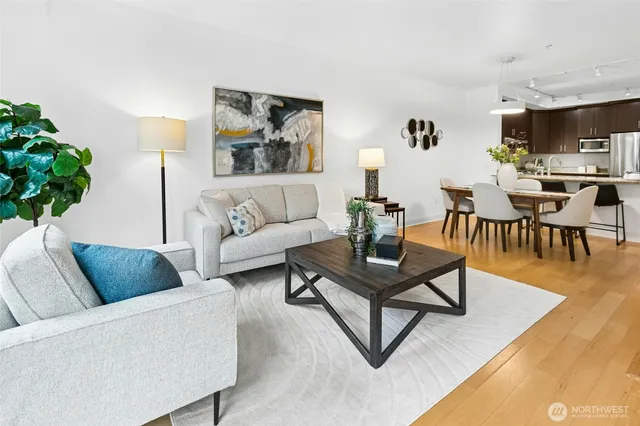 $640,000 | 18707 Southeast Newport Way, Unit 102, Issaquah, WA 98027