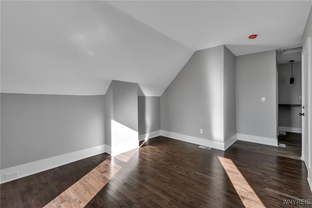 13 Unit, Unit 2 Buffalo, NY 14213 - Photo 7 of 18