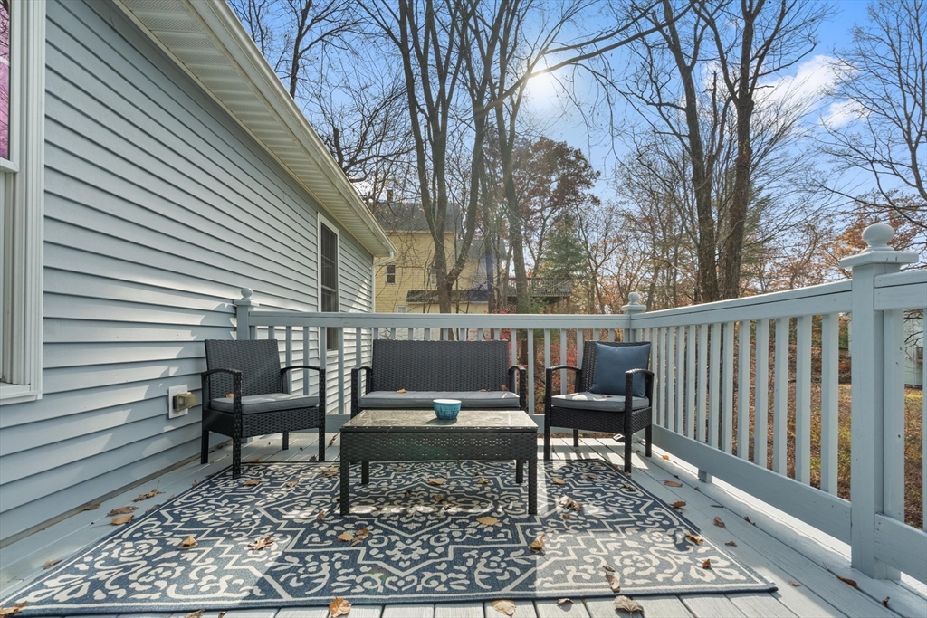 214 Southbridge Road Warren, MA 01083 - Photo 9 of 32 Gallery Image 9
