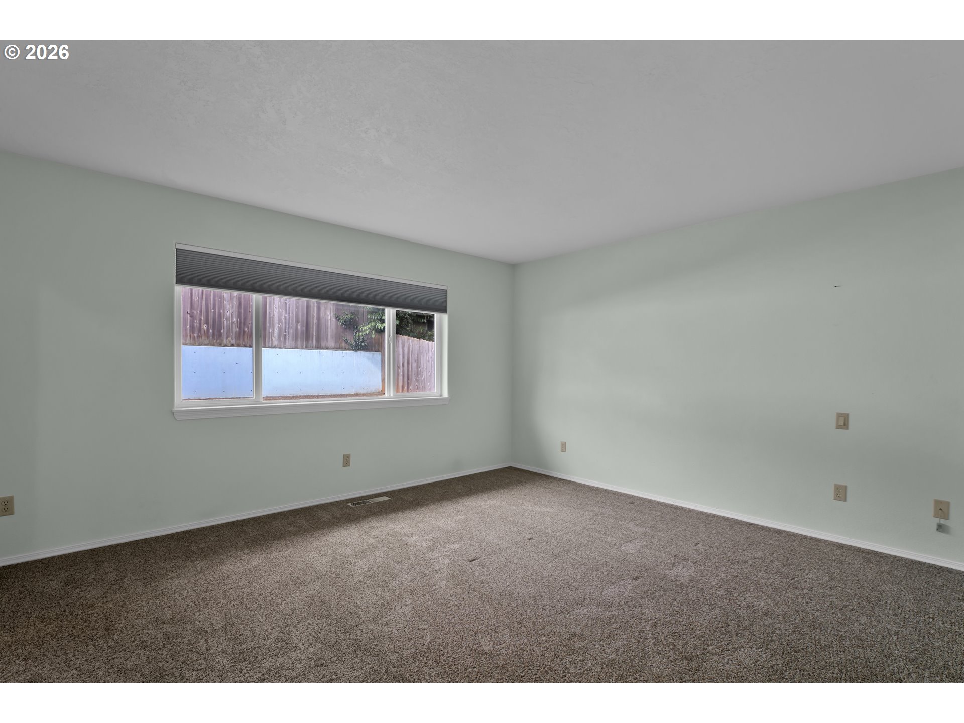 4159 Kurth Street South Salem, OR 97302 - Photo 18 of 37 a view of an empty room with a window