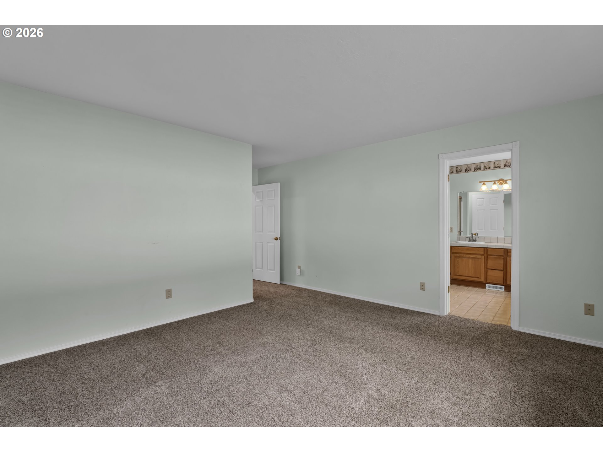 4159 Kurth Street South Salem, OR 97302 - Photo 19 of 37 a view of an empty room