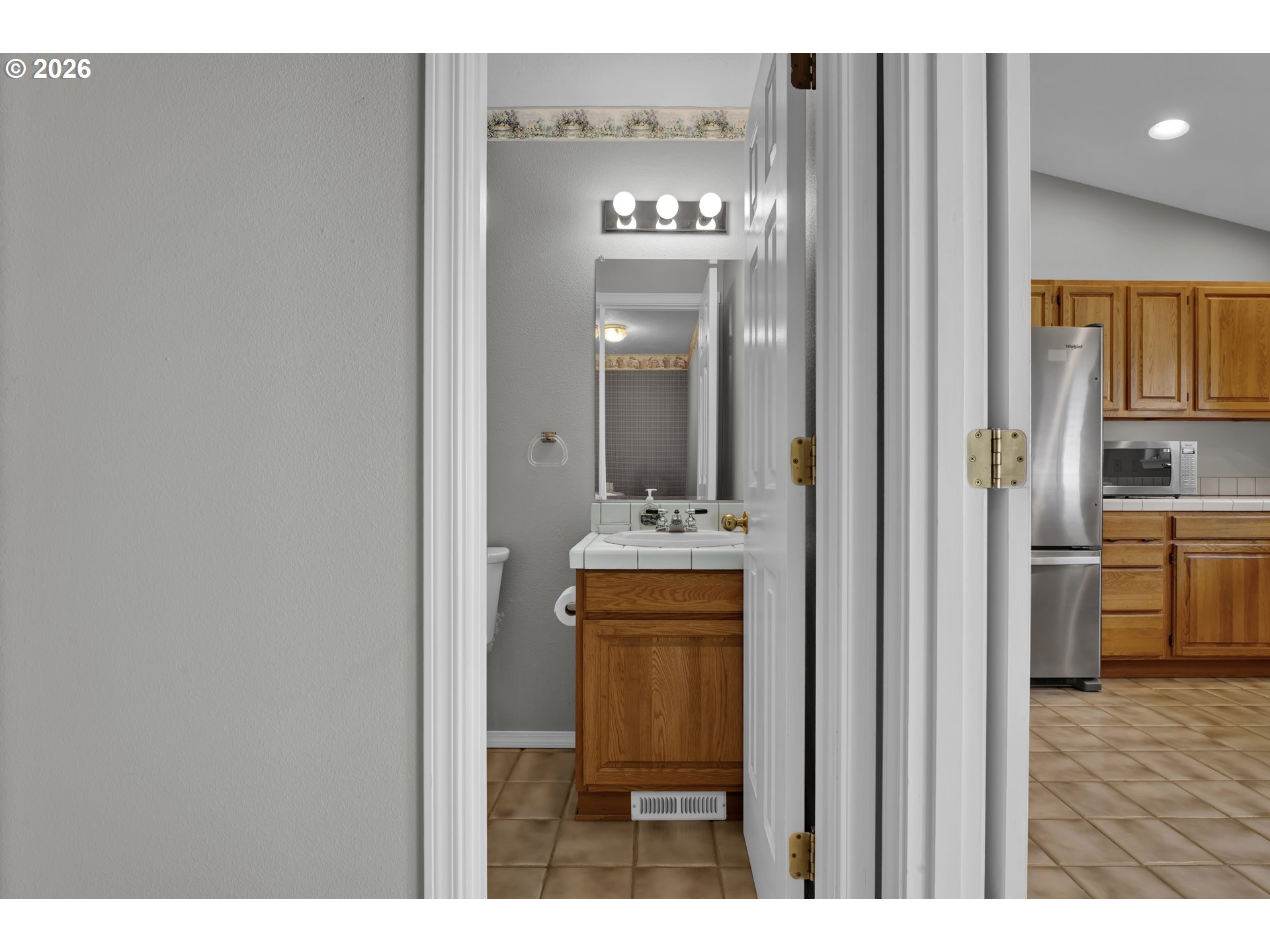 4159 Kurth Street South Salem, OR 97302 - Photo 32 of 37 a view of a kitchen from the hallway