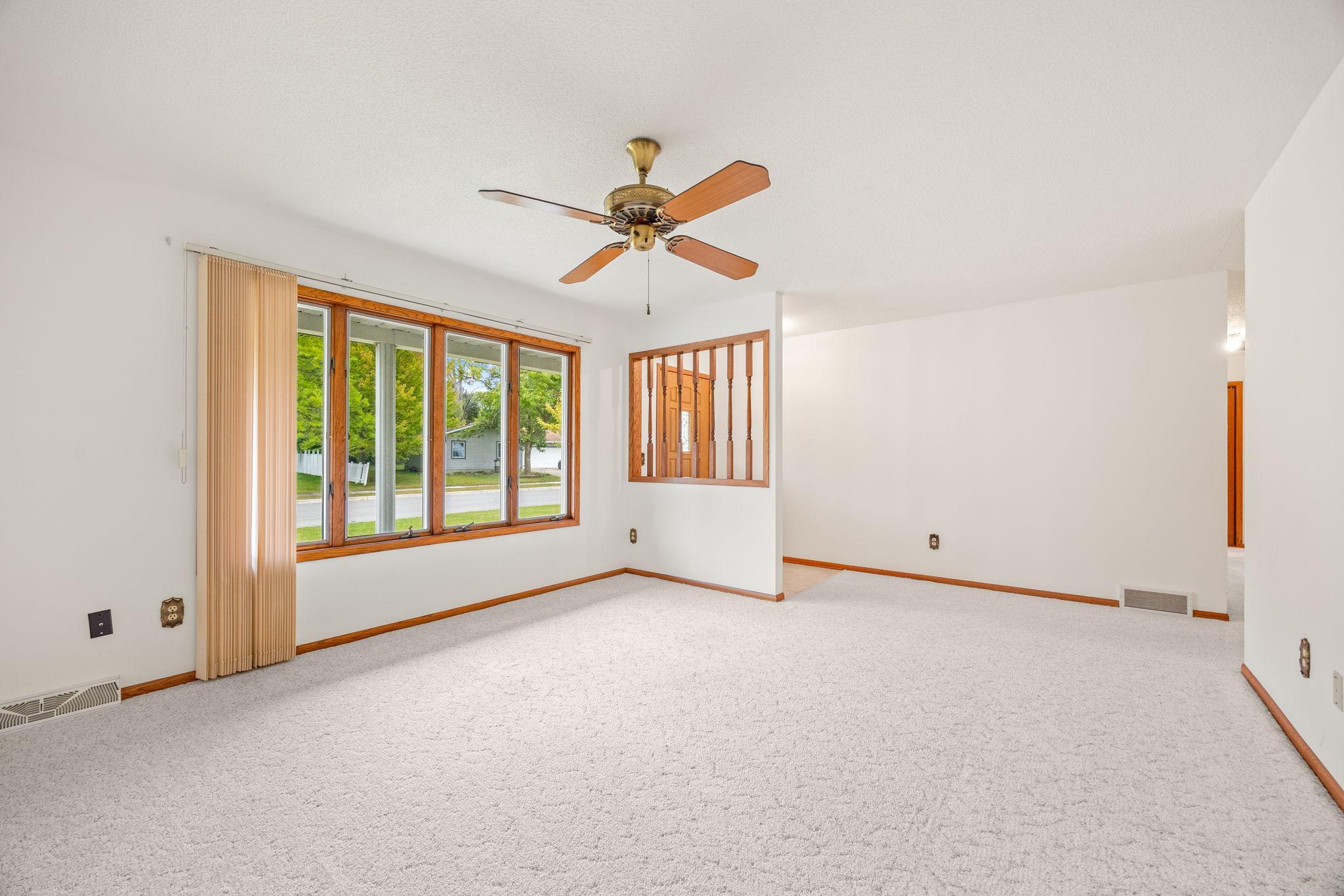 318 Stoney Point Road Southwest Hutchinson, MN 55350 - Photo 7 of 15 Gallery Image 7