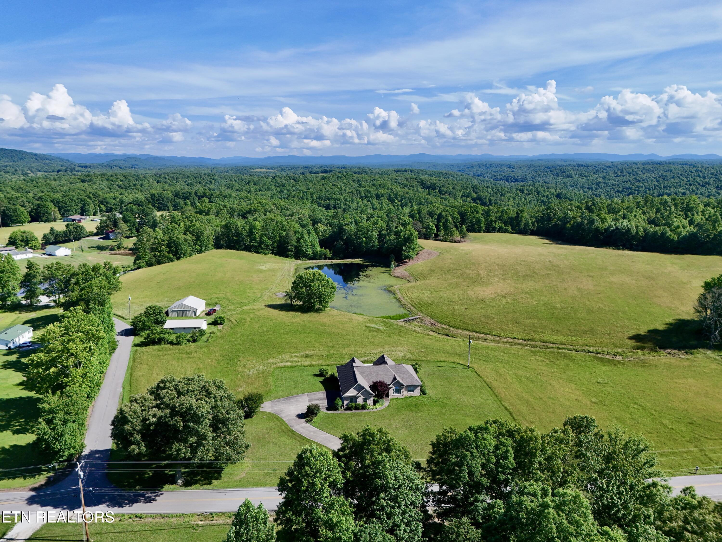 1770 Buffalo Road Oneida, TN 37841 - Photo 7 of 57 7