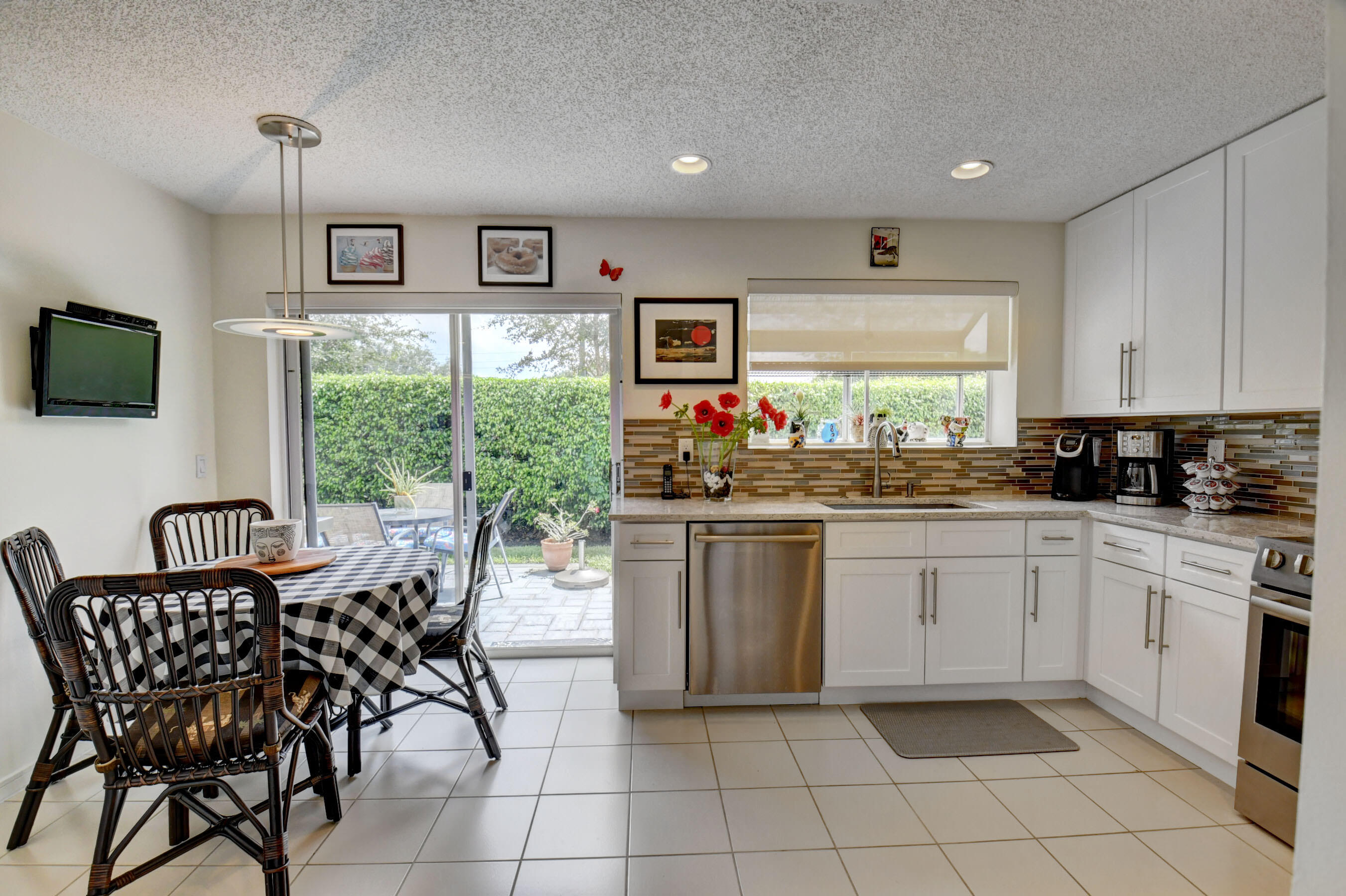 2232 Northwest 52nd Street Boca Raton, FL 33496 - Photo 14 of 38 15_dsc_2523_4_5_6_7