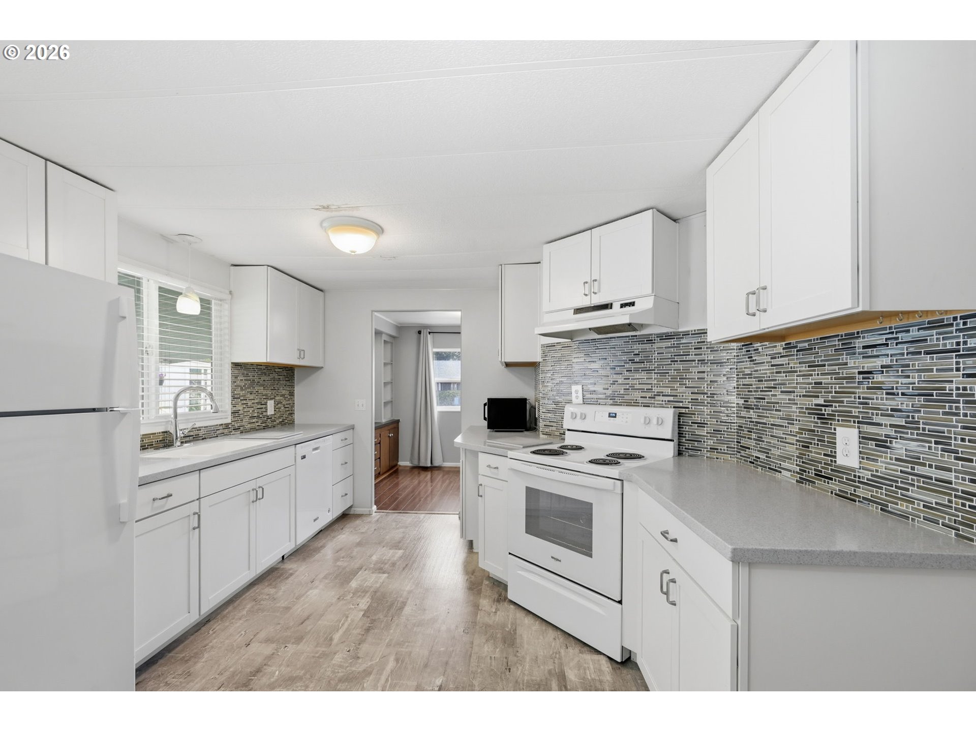 1475 Green Acres Road, Unit 141 Eugene, OR 97408 - Photo 11 of 36 Gallery Image 11