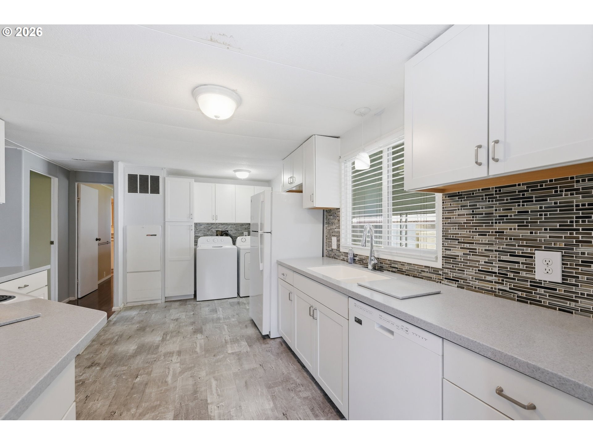 1475 Green Acres Road, Unit 141 Eugene, OR 97408 - Photo 12 of 36 Gallery Image 12