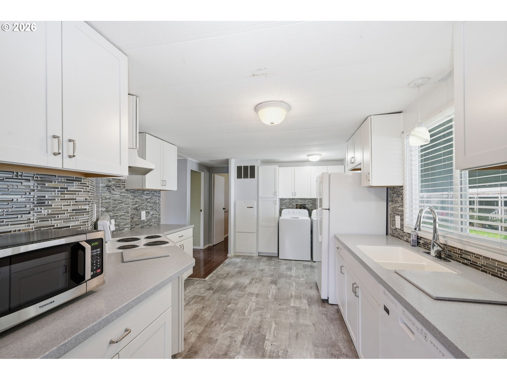 1475 Green Acres Road, Unit 141 Eugene, OR 97408 - Photo 13 of 36 Gallery Image 13