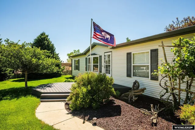 $999,000 | 925 West Fetterman Street, Buffalo, WY 82834