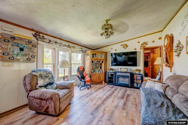 $999,000 | 925 West Fetterman Street, Buffalo, WY 82834