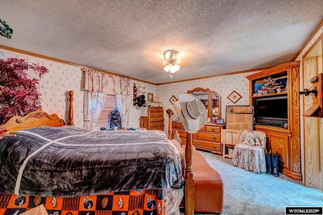 $999,000 | 925 West Fetterman Street, Buffalo, WY 82834