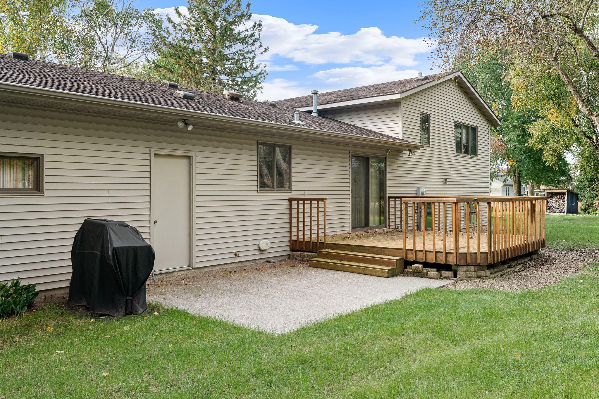 930 Ridgeview Place Northeast Owatonna, MN 55060 - Photo 9 of 38 Gallery Image 9