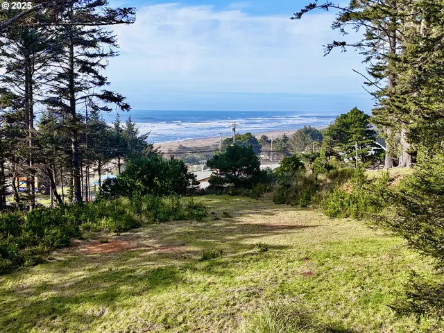 $199,000 | 94090 Pacific Vista Drive, Unit LOT 4, Gold Beach, OR 97444