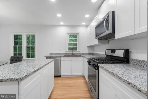 $845,000 | 6474 Oakwood Drive, Falls Church, VA 22041