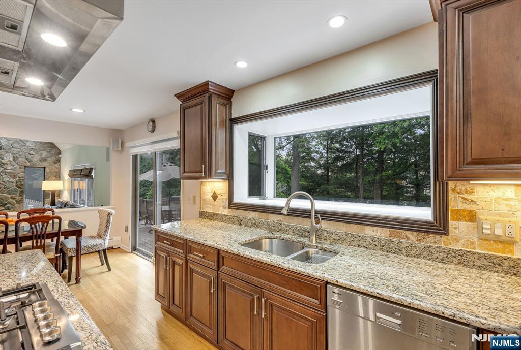 12 Jason Woods Road Closter, NJ 07624 - Photo 9 of 36
