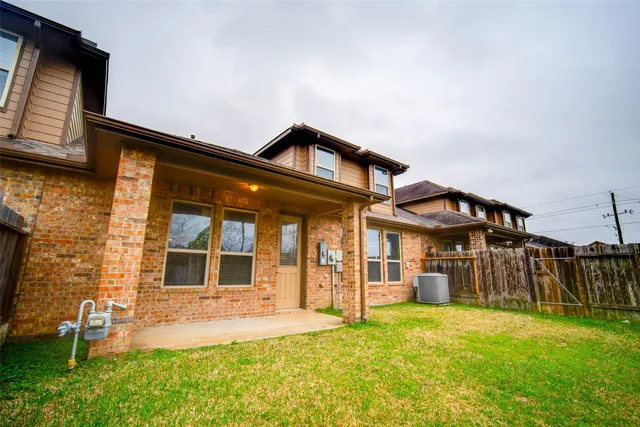 $349,999 | 24111 Valencia Ridge Lane, Katy, TX 77494