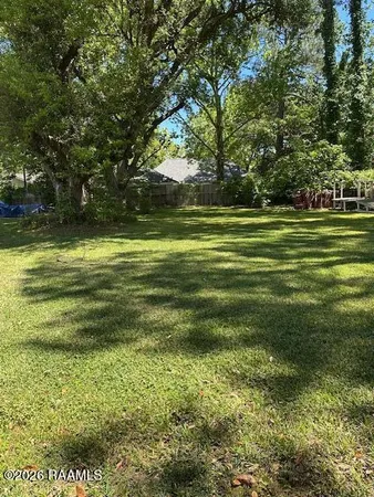 $2,300 | 244 North College Road, Lafayette, LA 70506