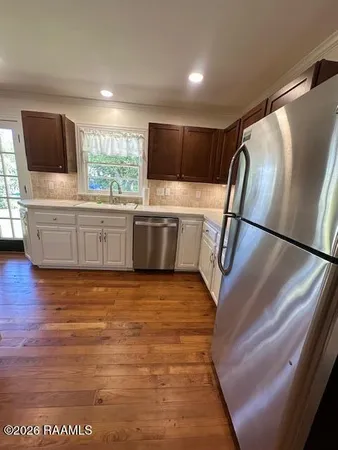 $2,300 | 244 North College Road, Lafayette, LA 70506