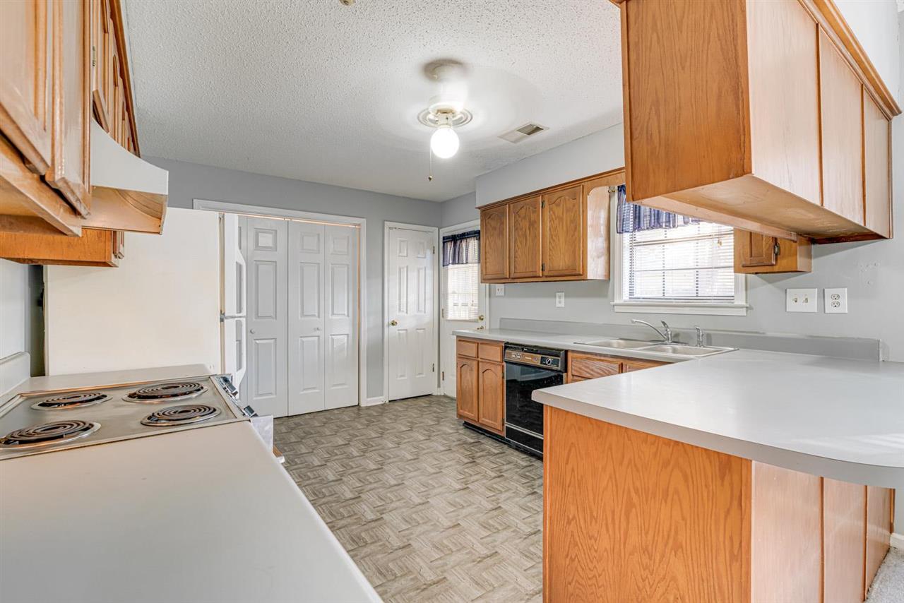 7424 Country Side Road Memphis, TN 38133 - Photo 8 of 19 Gallery Image 8
