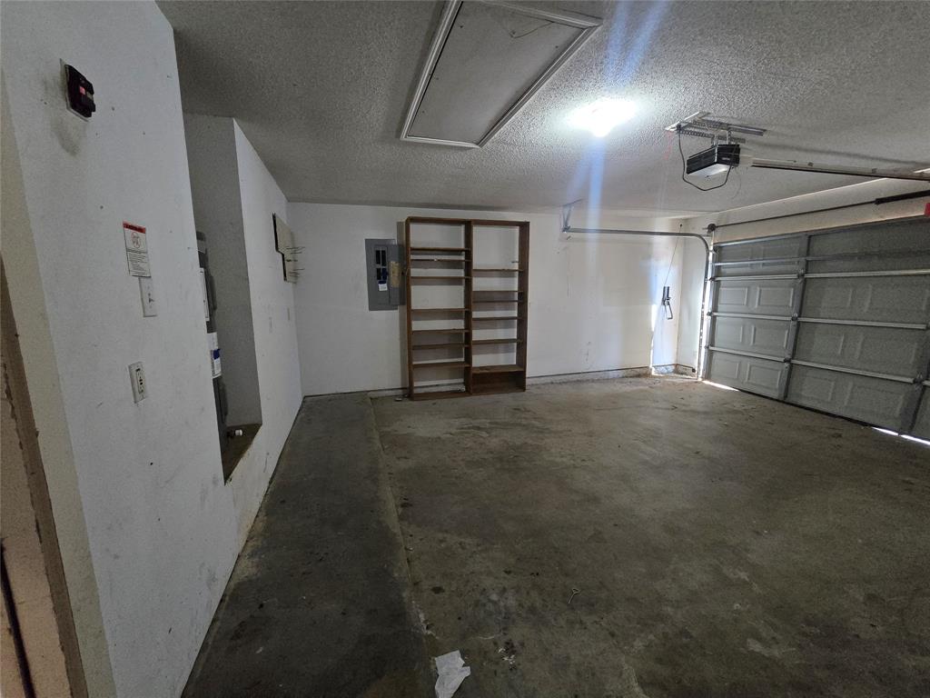 8012 Ashridge Road Fort Worth, TX 76134 - Photo 14 of 18