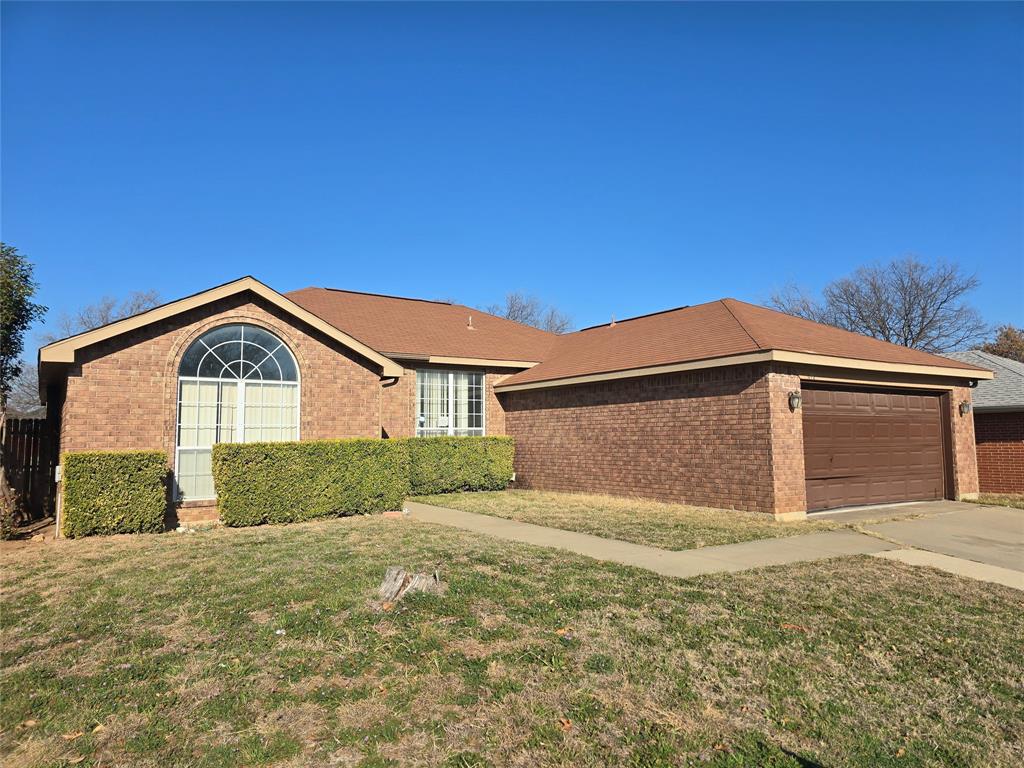 8012 Ashridge Road Fort Worth, TX 76134 - Photo 2 of 20 a view of a backyard of the house