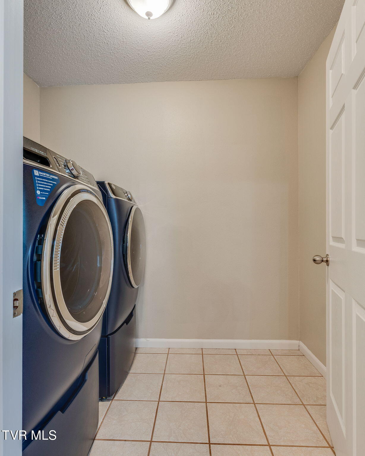 19275 Wyndale Road Abingdon, VA 24210 - Photo 23 of 40 022