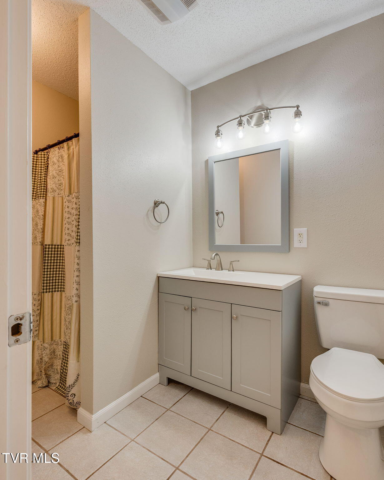 19275 Wyndale Road Abingdon, VA 24210 - Photo 27 of 40 026