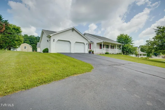 $409,000 | 19275 Wyndale Road, Abingdon, VA 24210