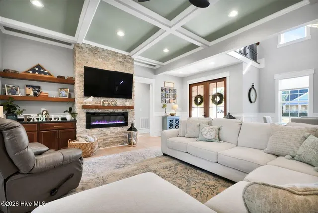 $965,000 | 121 Summerset Landing, Hampstead, NC 28443